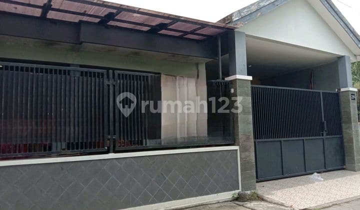 Rumah Hook Manukan Lor Lokasi Strategis
