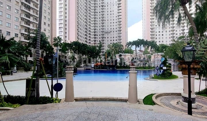 Akan Unit Langkah Garden Mansion Waterplace 2Lantai Depan Pool Pakuwon
