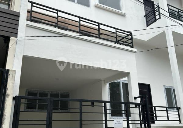 Dijual Rumah Bagus Minimalis 2 Lt Di Agung Perkasa, Bisa Nego