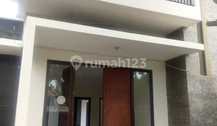 Rumah Siap Huni di Harapan Indah, Bekasi