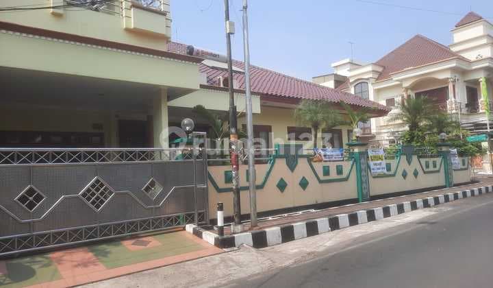 Rumah Bagus Furnished dan Bebas Banjir Siap Huni di Cempaka Putih Tengah Jakarta Pusat