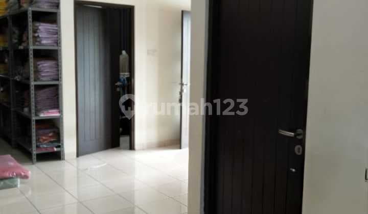 Hook House in Aralia Cluster Harapan Indah Bekasi