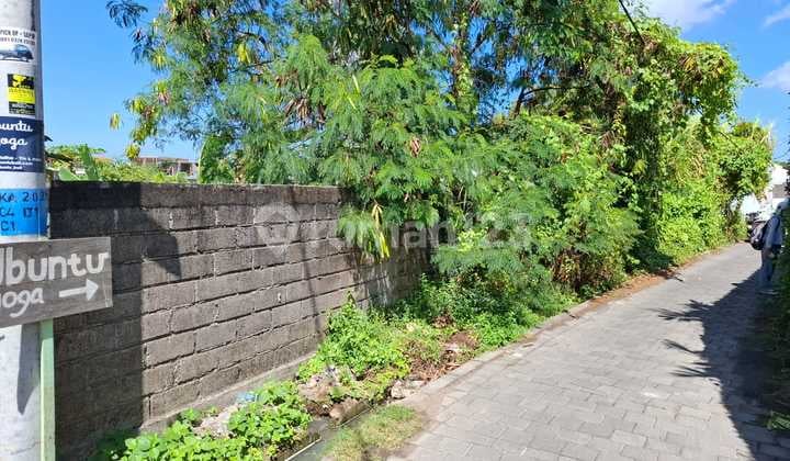 Land on Jl Danau Batur Tibubeneng is suitable for building a villa complex