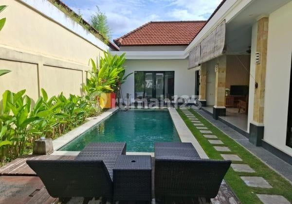 Villa Lux Di Jl Bumbak Cocok Utk Keluarga