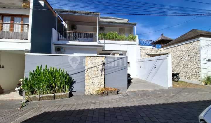For Sale Villa on Veteran Street, Tumbakbayuh, Badung, Ideal for Investment