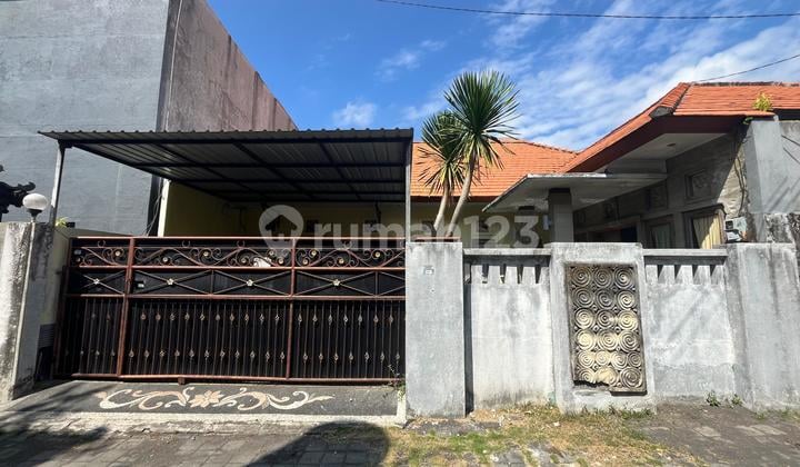 House on Jl Anyelir Denpasar Suitable for Elite Boarding House