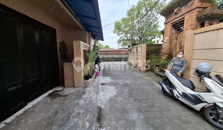 Semi-Furnished House on Trijata Street Denpasar Suitable for Families