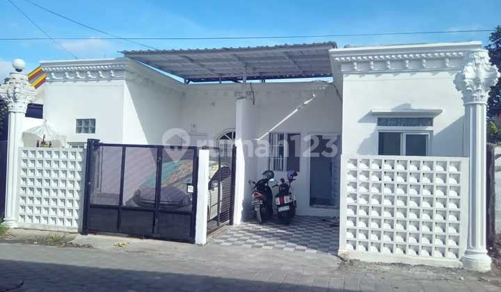 FOR SALE: House on Jl Pulau Singkep, Pedungan, Denpasar - Great for Investment