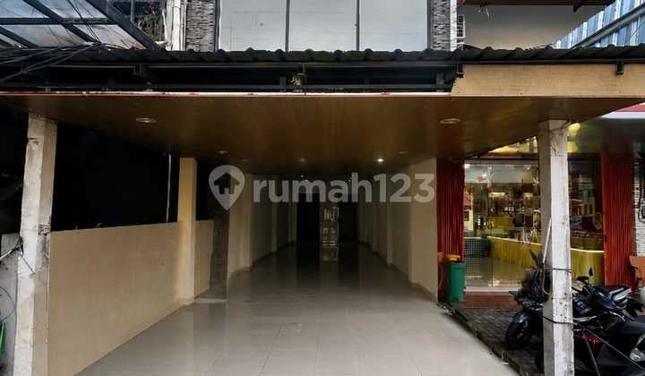 Lease/Retail Space for Rent on Jl Dewi Sri Kuta, Suitable for All Investments