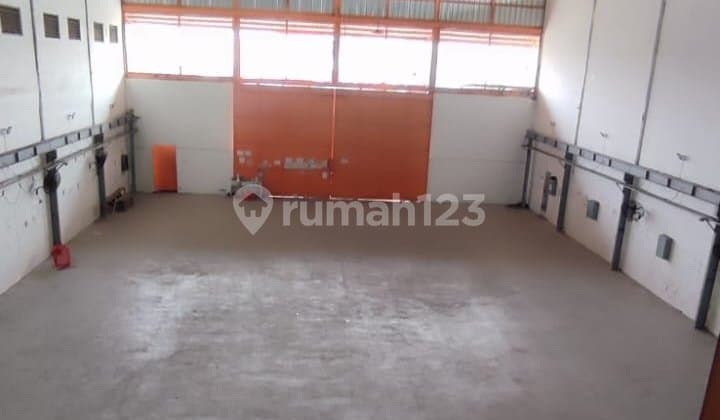 Disewakan Gudang Peternakan Kapuk Siap Huni