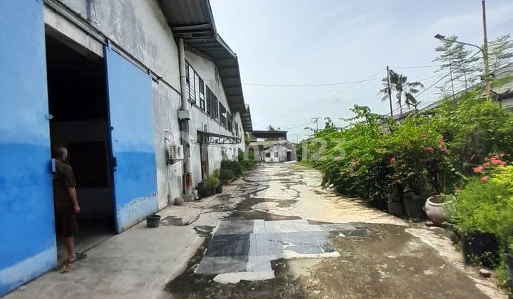 Gudang jual cepat di Jl Pembangunan, DaanMogot