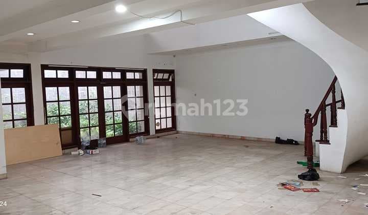 Disewakan Rumah Pluit Lokasi Bagus Ramai