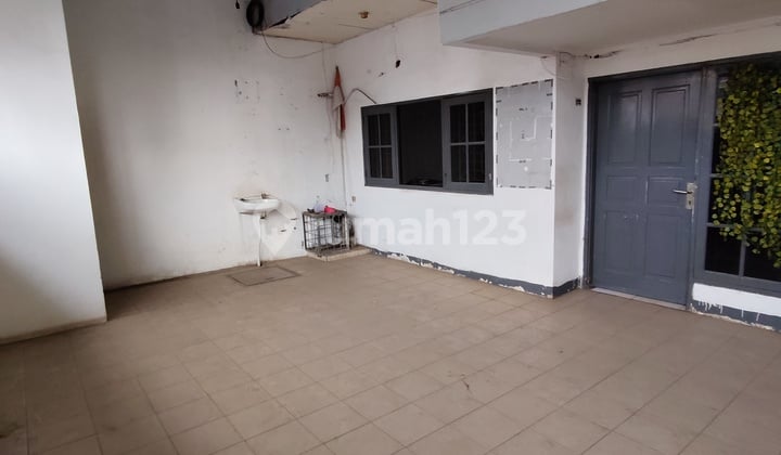Dijual/Disewakan Rumah Usaha Ex Resto Muara Karang