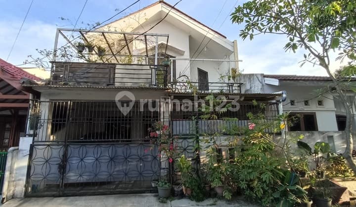 Rumah 2 lt Menarik Bagus Rapih Murah lokasi strategis di Pamulang