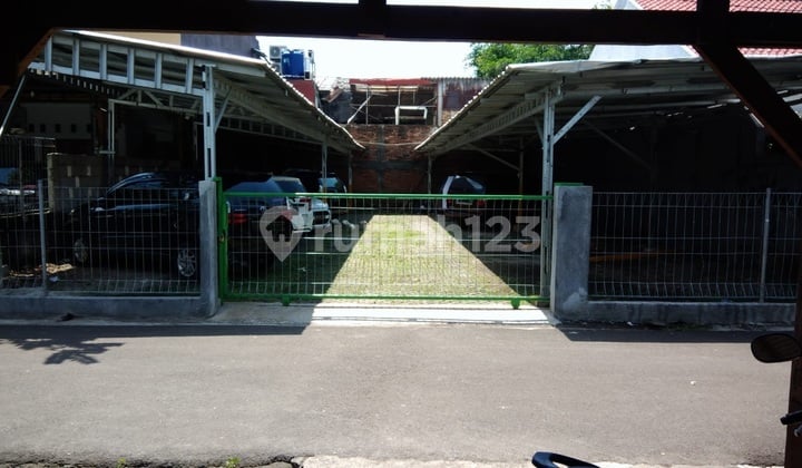 Land plot adjacent to the elite office district of Kemang, South Jakarta