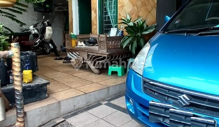 Rumah 2 lantai, dalam komplek di Rempoa