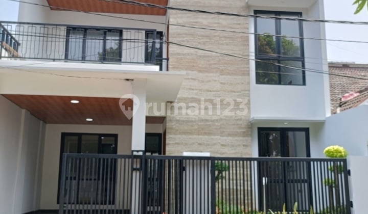 Rumah Brand New Cantik Siap Huni di Graha Raya Bintaro