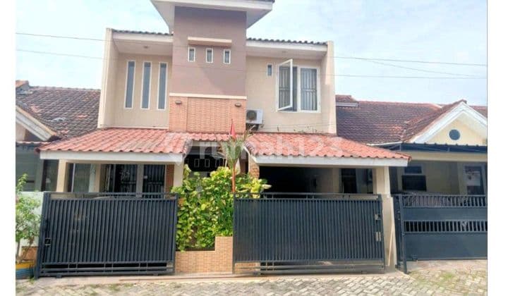 Rumah Bagus Nyaman 2 Lt Dalam Perumahan di Pinang Tangerang