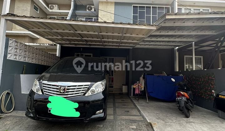 Dijual Rumah 2Lt, Semi Furnished, Siap Huni Lokasi Strategis di Rawalumbu Bekasi