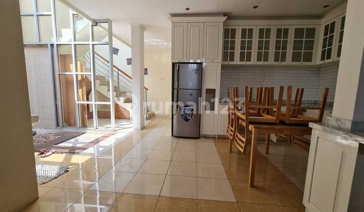 Semi Furnished 3 Bedroom Well-Maintained Nice House in Kota Baru Parahyangan