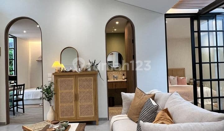 Fully Furnished 3 Bedrooms 2 Bathrooms Air Conditioning Water Heater