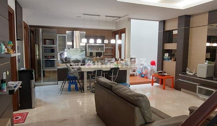 Modern - Fully Furnished - Luxury Area - 3 Bedrooms+1/2 Bathrooms+1