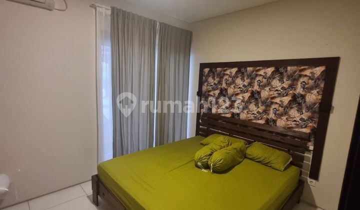 Semi Furnished Kt3 2lantai Km2 Lb94 Lt120