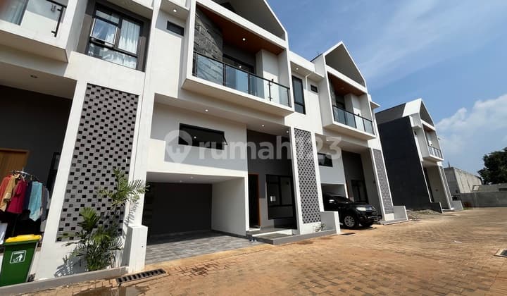 Rumah Canti 3 Lantai Siap Huni Jagakarsa Jakarta Selatan