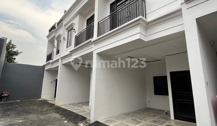 Rumah Cantik Murah Jagakarsa Jakarta Selatan SHM