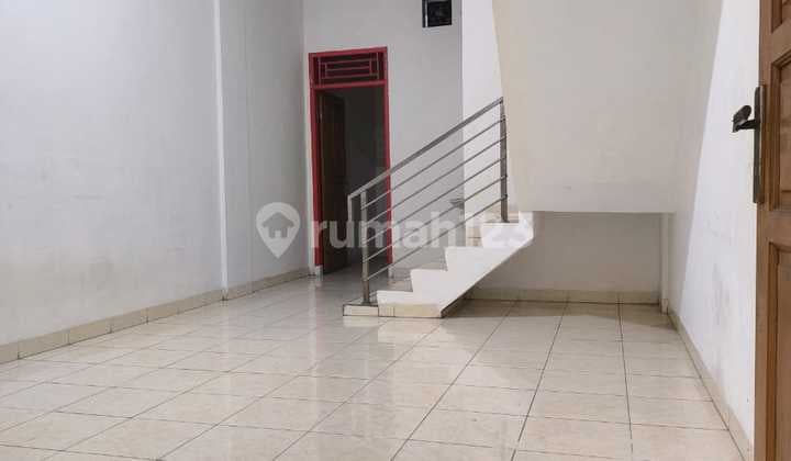 Rumah Teluk Gong Siap Huni Hadap Timur Lebar 4