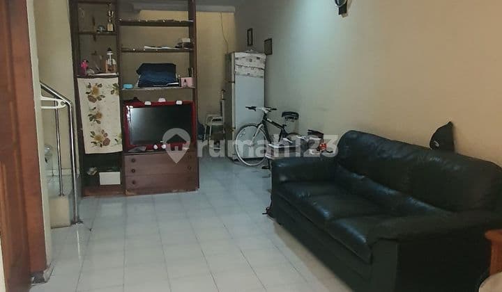 Rumah Standard 2 Lantai SHM dalam Komplek STS Sunter