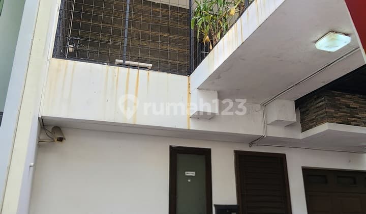 Rumah Kemayoran Town House Springhill Ada Lift + Termurah