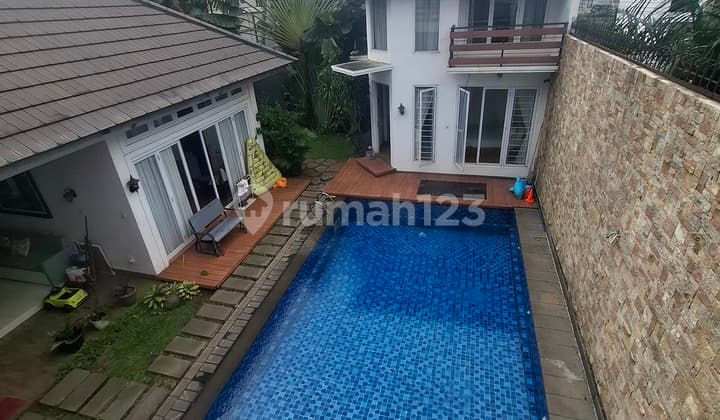 Bisa KPR, Rumah, 2 Lantai, SHM, Dekat Sekolah Internasional, Bebas Banjir,
