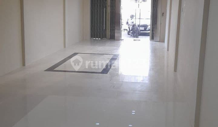 Ruko 97 m Bagus Kebayoran Lama 3 1/5 Lantai