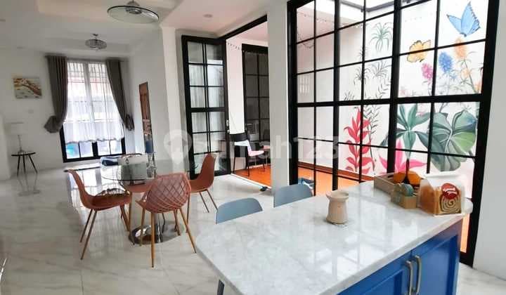 Rumah Bagus SHM di Graha Raya