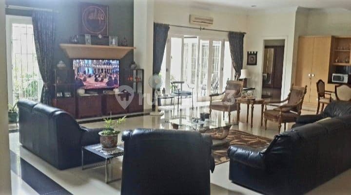 Rumah, 2 Lantai, Shm, Bagus, Siap Huni, Nyaman, Strategis
