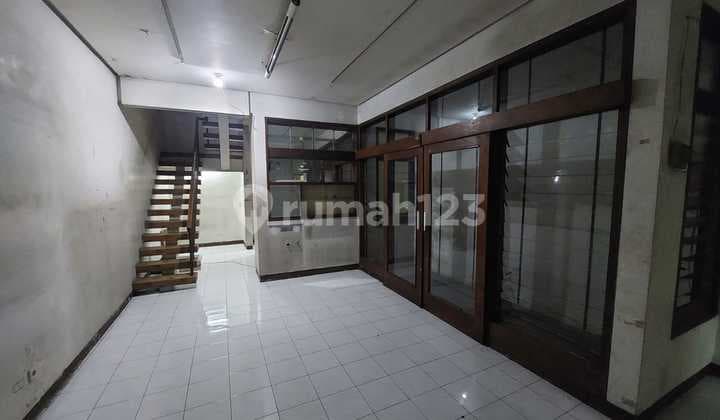 Ruko 3 Lantai di Mainroad Asia Afrika