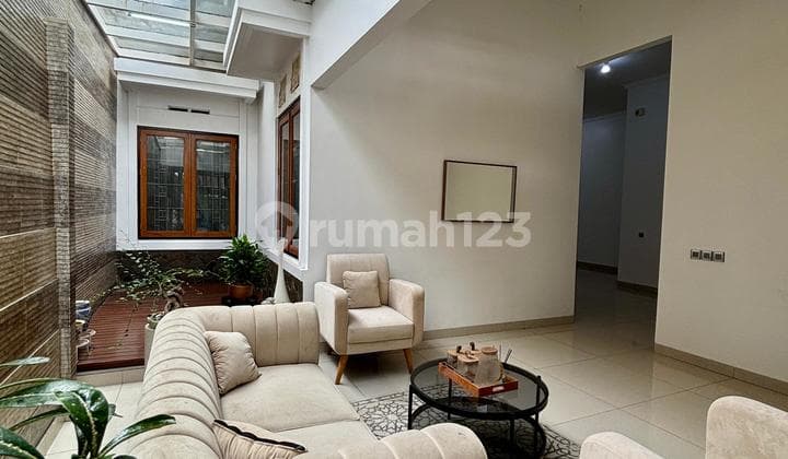 Bandung Old Times House 1 New Parahyangan City