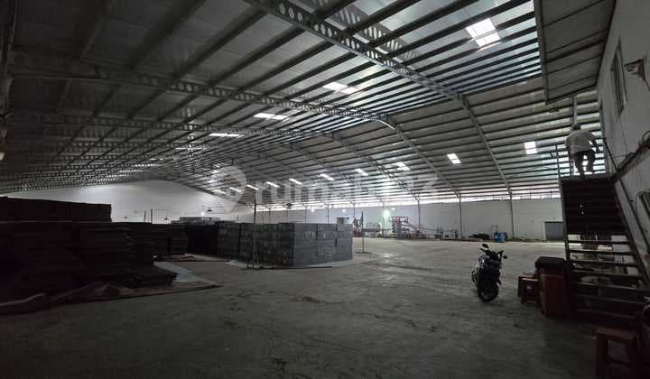 Gudang atau Pabrik dan Kantor Cibaligo