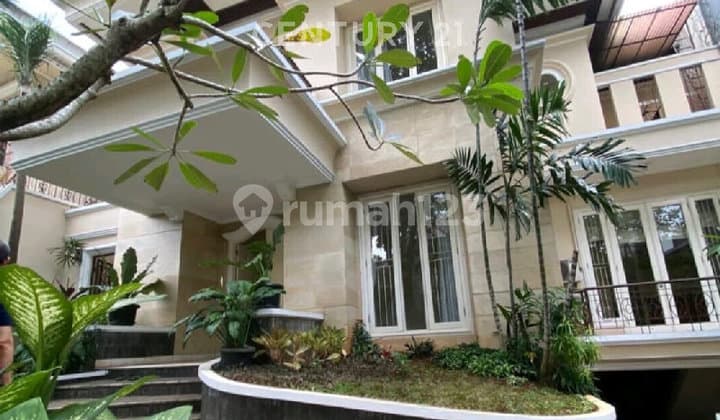 Rumah Mewah Di Kawasan Tenang Dan Premium Pondok Indah