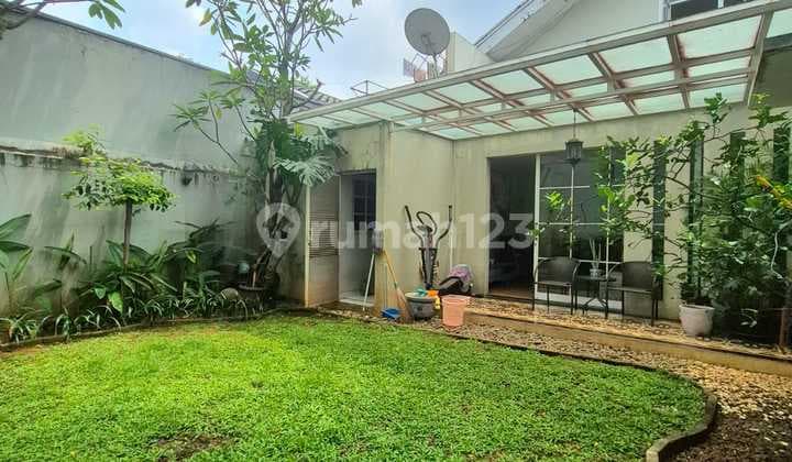 Rumah Dijual di Senayan Bintaro dengan Taman Belakang Siap Huni Kawasan Asri Dalam Cluster