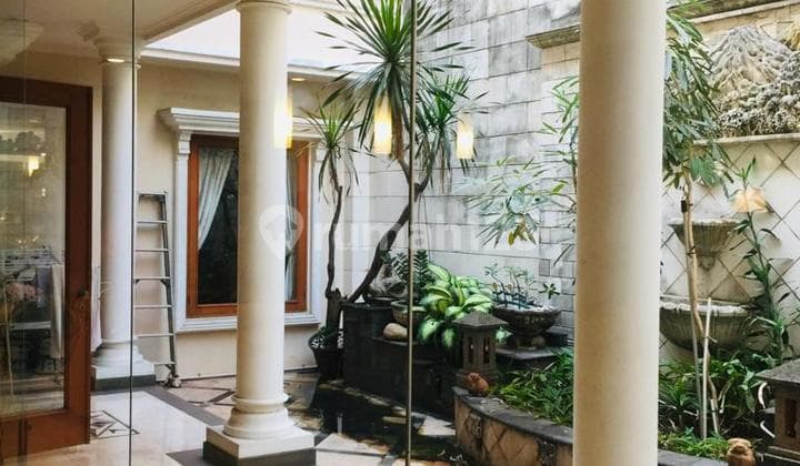 Owner Mau Jual Cepat!! Rumah Mewah Full Furnished Harga NJOP di Kelapa Gading