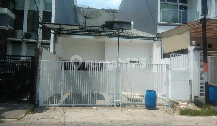 Rumah Luas, Jalan 2 Mobil di Sunter Bisma, Dekat Mall
