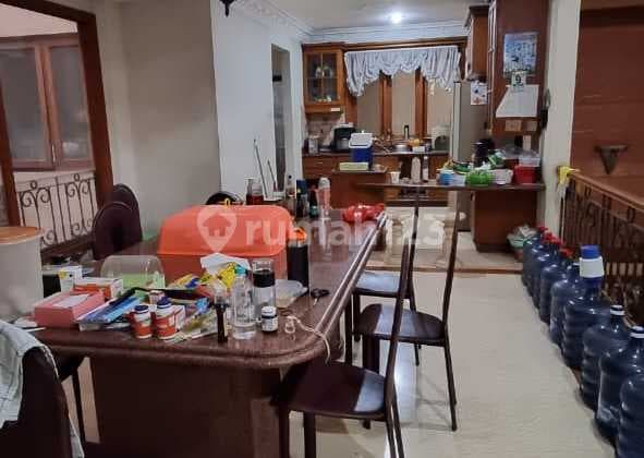 Quick Sale Spacious House in Luxury Complex Sunter Below NJOP