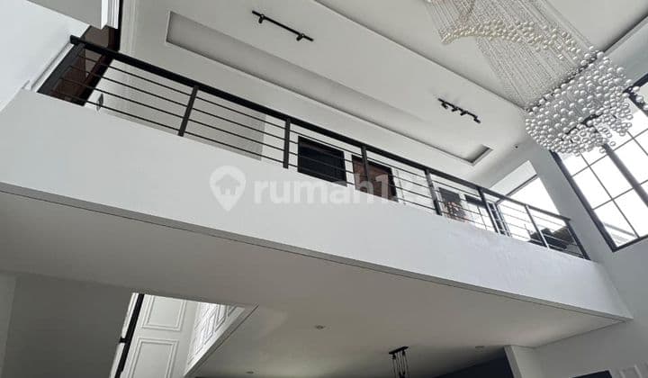 Rumah Lux New Renov American Style di Cluster Budi Indah Bandung