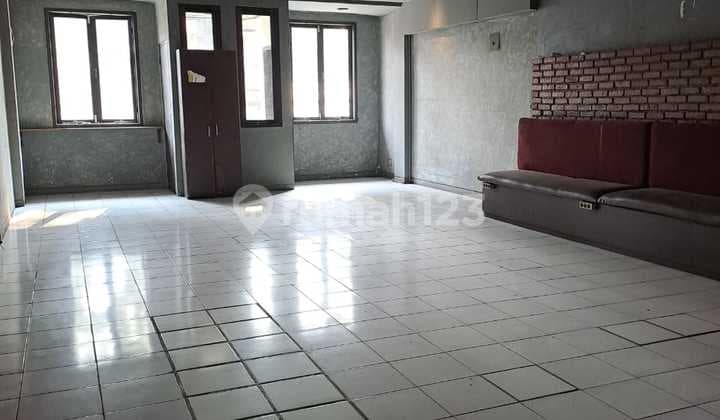 Strategic 2-Story Shop House for Rent in Cihampelas, Bandung City