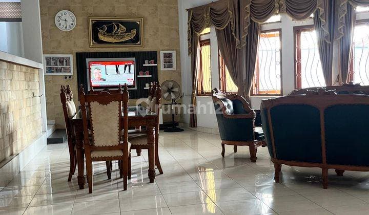 Jual Hotel 3,5 Lantai Strategis di Kota Tasikmalaya