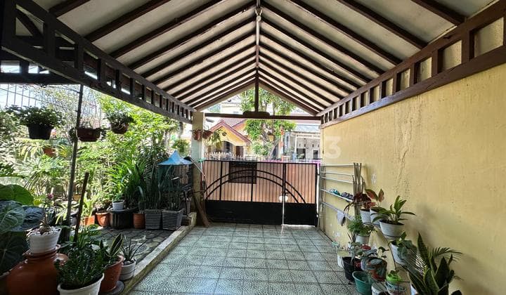 Rumah Nyaman Dan Asri Di Nirwana Estate Cibinong S8711