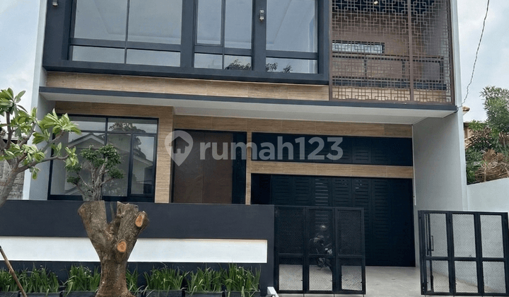 Rumah Baru Modern Tropical dengan Pool di Mertilang Bintaro 17822