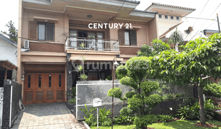 2-Story House in Sector 2 Bintaro, Land Area 17886